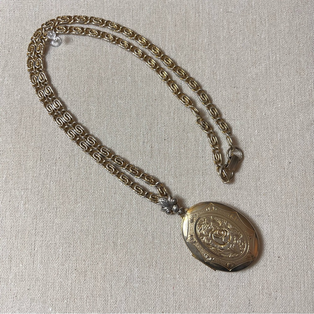 Big Vintage Gilt Locket Old Style - Goldtone Necklace